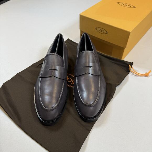 Tod’s ITALIAN LEATHER PENNY Loafer Size 8UK/9.5US New In Box MSRP $1,145 main image 7